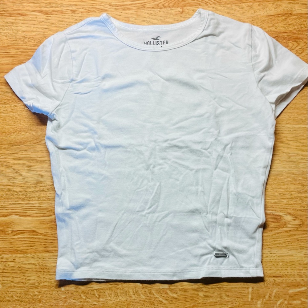 NWOT Hollister Tee (X-Small)